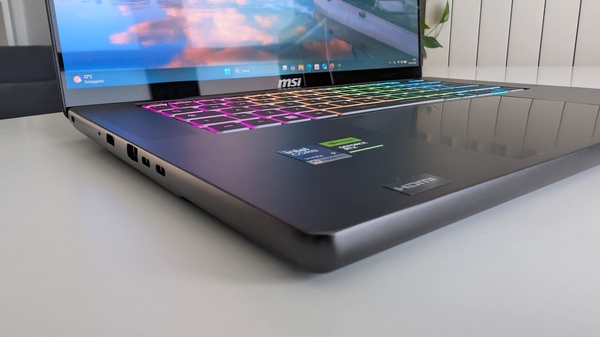La recensione di MSI Stealth 16 AI+ B3WI
