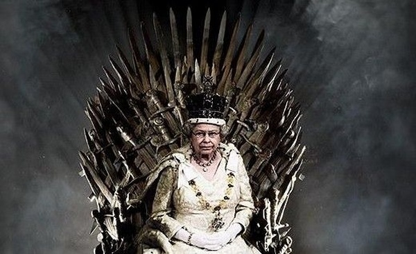 La regina Elisabetta II visita il set irlandese di Game of Thrones