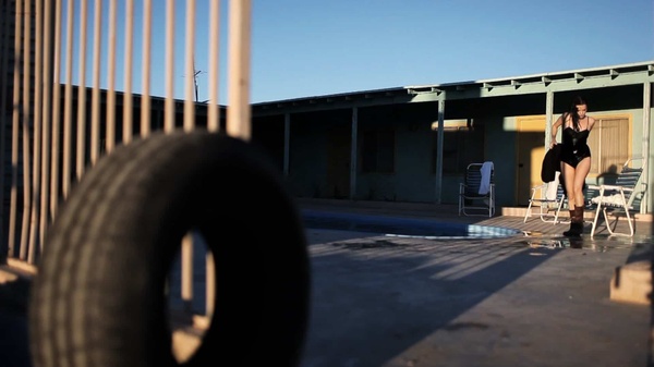 Una horror/comedy così irresistibilmente delirante da essere difficilmente presa sul serio