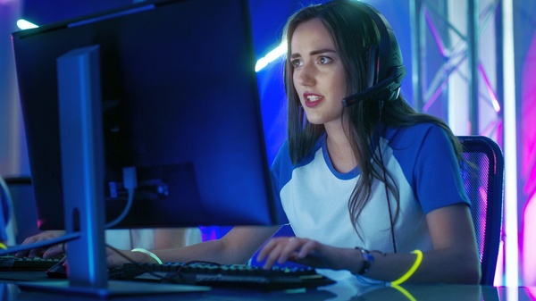 Il fenomeno degli eSports e gli introiti dei player professionisti