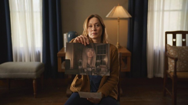 Shelby Oaks - Trailer dell'horror dal retrogusto analogico