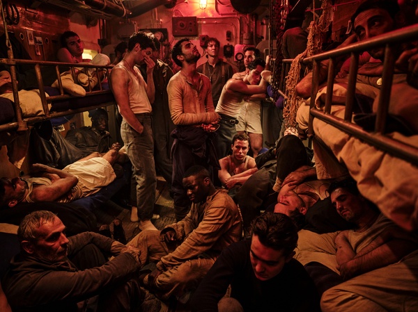 Comandante, recensione: Favino e De Angelis tengono a galla l’orgoglio italiano a Venezia