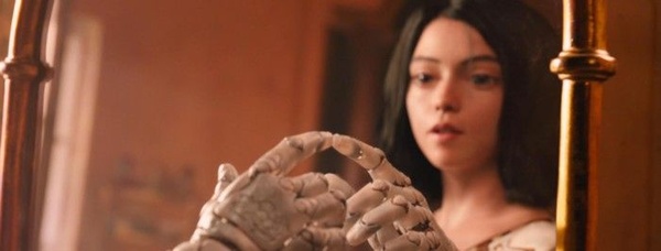 James Cameron - Dopo Avatar 3 la svolta sul sequel di Alita