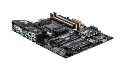 ASUS svela la nuova scheda madre TUF Sabertooth 990FX R3.0