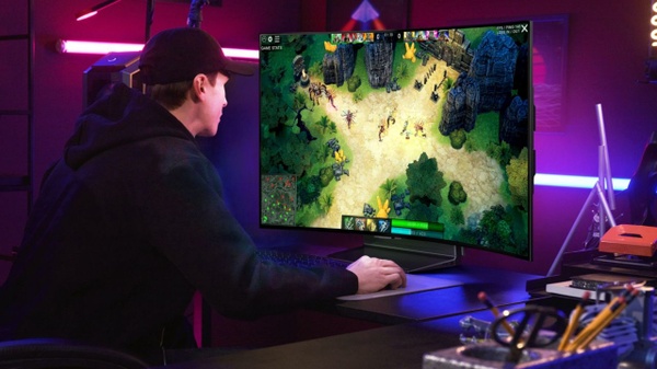 LG OLED Flex - Ora e disponibile anche in Italia