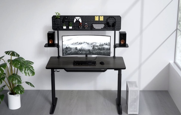 EOdyssey la nuova scrivania gaming di Cougar