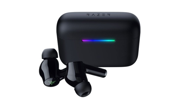 Razer Hammerhead V3 HyperSpeed: audio gaming totale