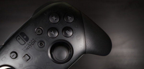 Il Nintendo Switch: Pro Controller diventa compatibile con Steam