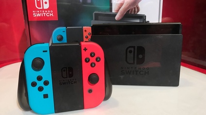 Volete sapere cosa c'e dentro la confezione dello Switch?