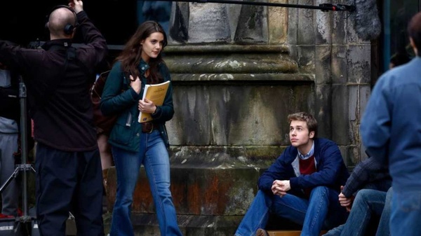 The Crown 6 - Dal set le prime immagini di Kate e William