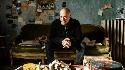 Il Mostro senza mostro: Stefano Sollima e il suo team raccontano il dietro le quinte e la genesi della serie Neflix