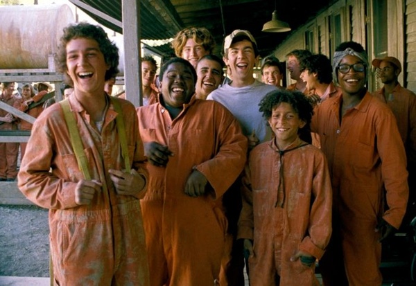 Buchi nel deserto &ndash; Cancellata la produzione della serie