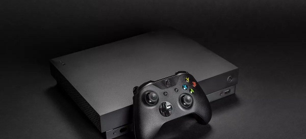 Alcuni utenti americani lamentano problemi con Xbox One X