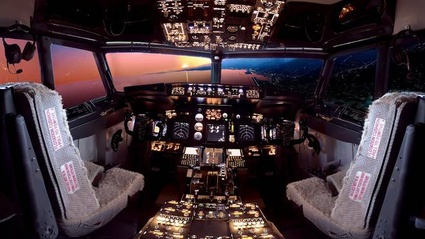 Gli accessori per una simulazione di pilotaggio davvero reale.