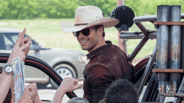 Da Twisters a Hit Man, il 2024 e l'anno di Glen Powell, la star che nessuno ha visto arrivare