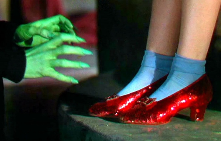 Il Mago di Oz Recuperate le scarpe che indossò Judy Garland