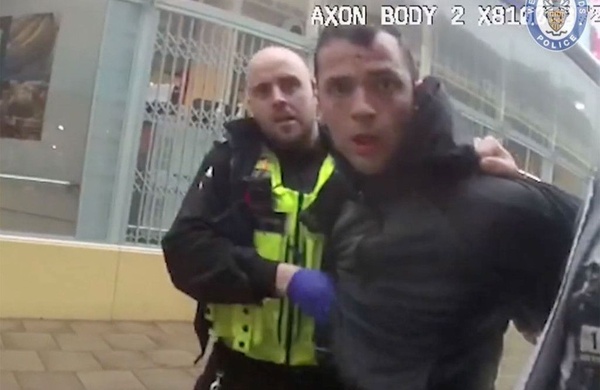 Un evaso ritorna in cella per colpa di Call of Duty