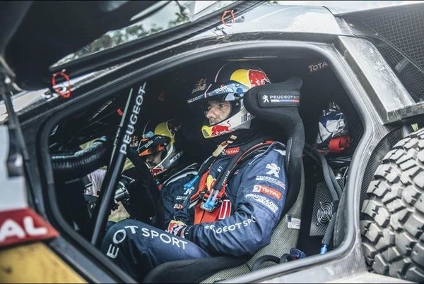 Sebastien Loeb Rally Evo sara sponsor del pilota per la Dakar 2016
