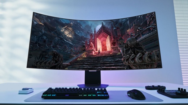 UltraGear 45GX950A - Monitor gaming OLED curvo 5K2K di LG