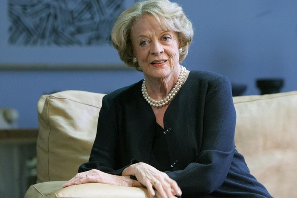 Maggie Smith: omaggio a una vita e una carriera straordinarie