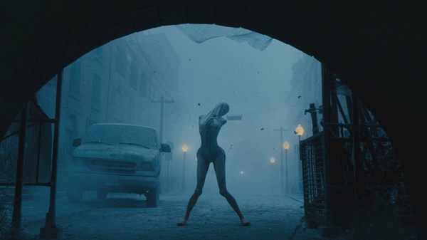 Return to Silent Hill &egrave; un film troppo povero di mezzi per reggere il confronto con il videogioco 