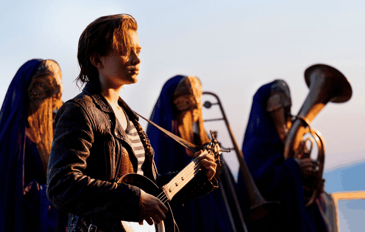 ODessa è la prova che Sadie Sink è davvero unottima interprete la recensione del musical rock di Disney