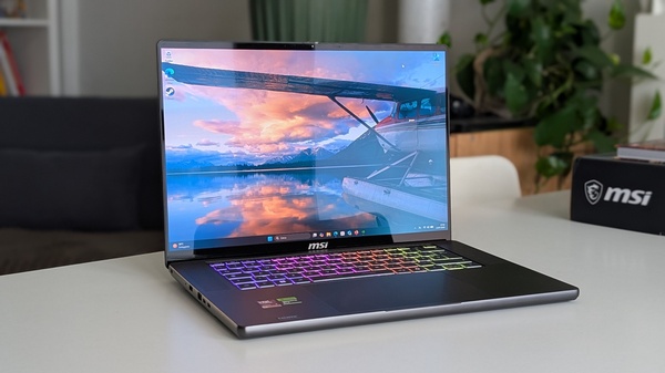 La recensione di MSI Stealth 16 AI+ B3WI