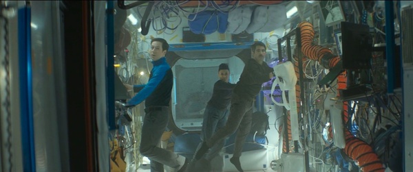 I.S.S., recensione: un thriller spaziale intrigante ma prevedibile