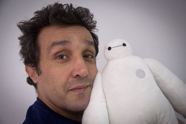 Flavio Insinna sara la voce di Baymax