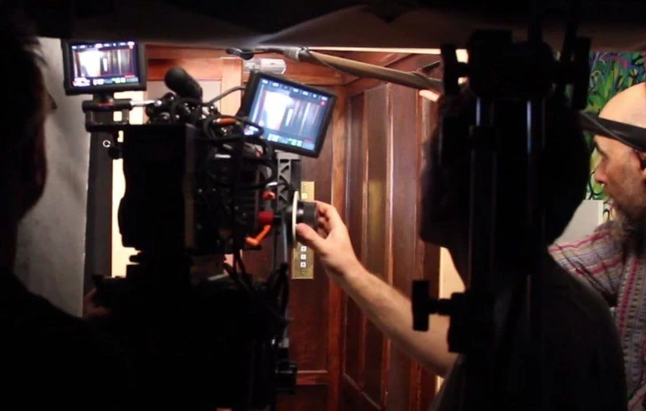 Featurette lascensore finto