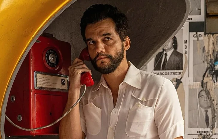 Lagente segreto un magistrale thriller politico che scava nel passato