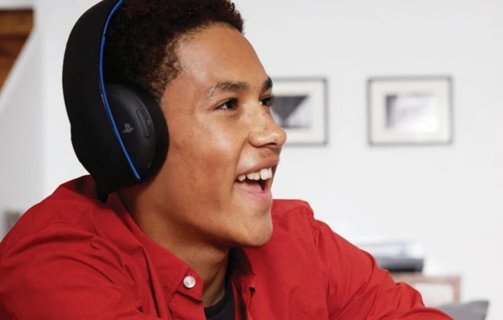 Aggiornamento firmware e nuove cuffie per PS4