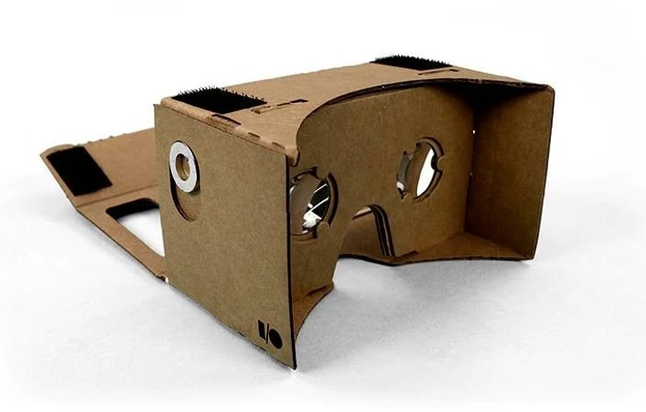 Google lancia il visore VR in cartone