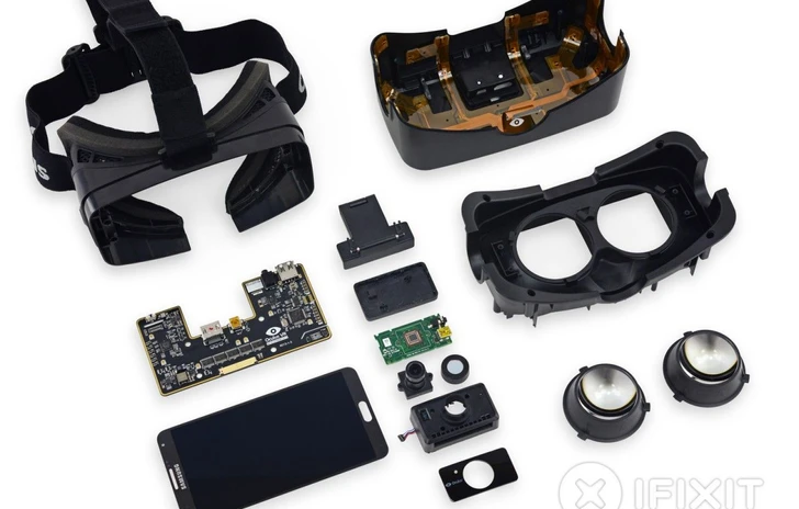 Il secondo prototipo di Oculus messo a nudo