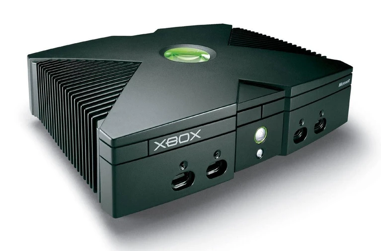Nei primi progetti Xbox era gratuita ed utilizzava Windows