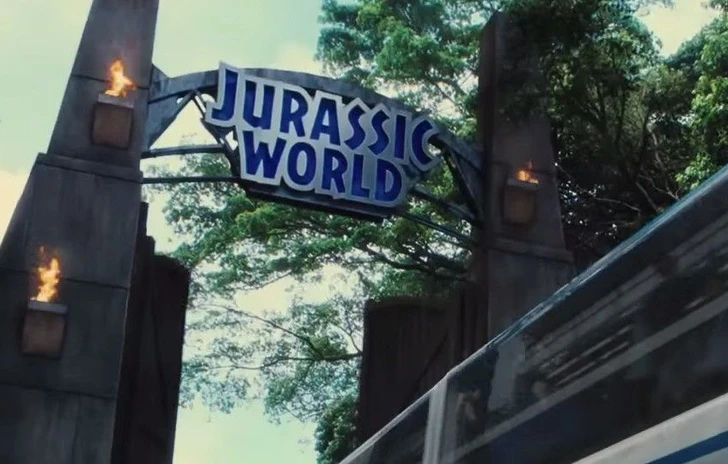 Due diari di Chris Pratt e tre nuovi spot tv italiani per Jurassic World