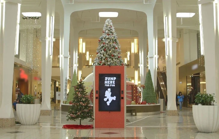 Gli auguri di Mario (e non solo) nei grandi Magazzini