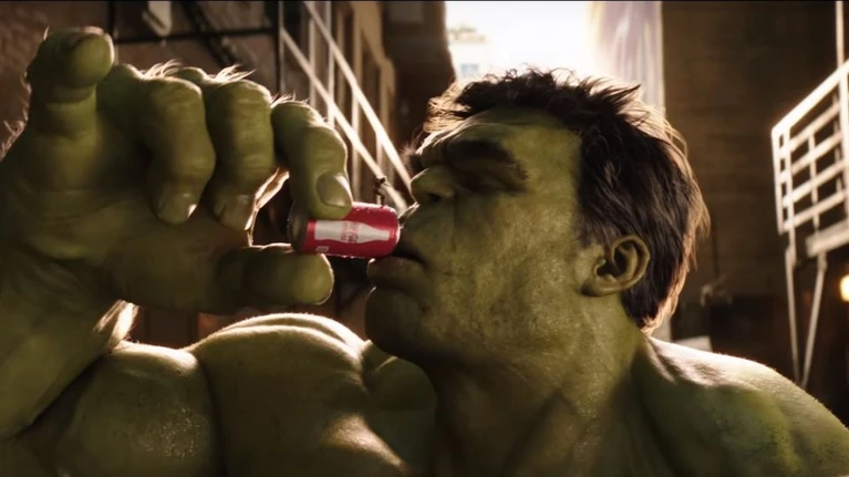 SUPERBOWL50 Hulk contro AntMan nel nuovo spot per la CocaCola