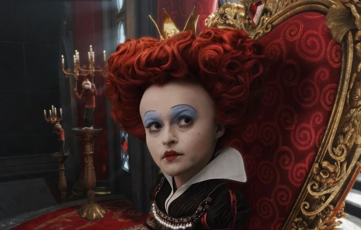Una clip sulla Regina Rossa di Alice Attraverso lo Specchio