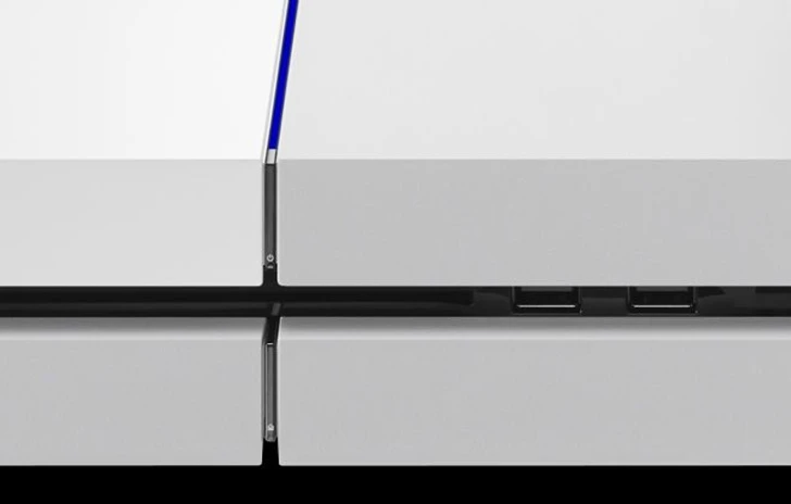 La PS4 si veste di bianco