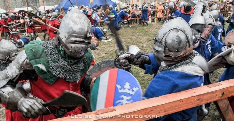 Combattimenti medioevali negli UCI Cinemas per luscita di King Arthur