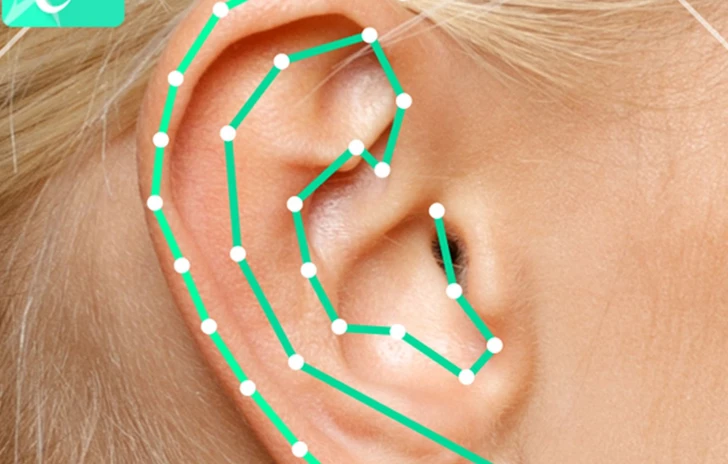 Per Creative le cuffie diventano olografiche