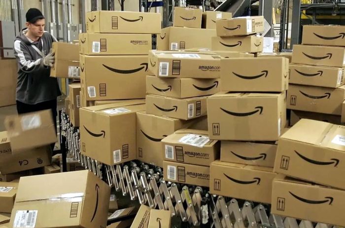 Amazon e l'aggiornamento delle politiche di reso