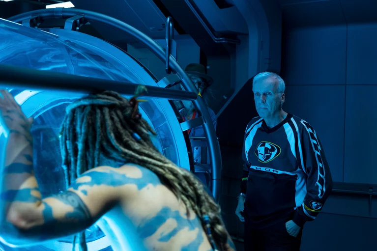Avatar, la via dell’acqua: James Cameron spiega perché ha voluto Kate Winslet e Sigourney Weaver nel sequel 