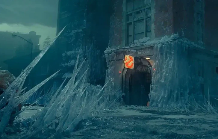Ghostbusters minaccia glaciale  Doppio trailer italiano
