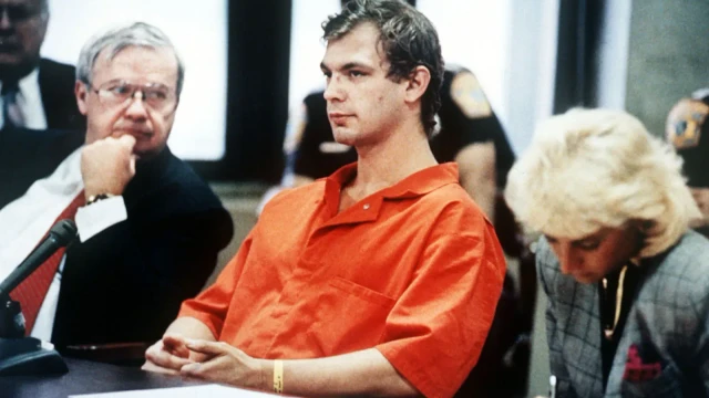 Crimini in serie il caso di Jeffrey Dahmer e Monster in TV