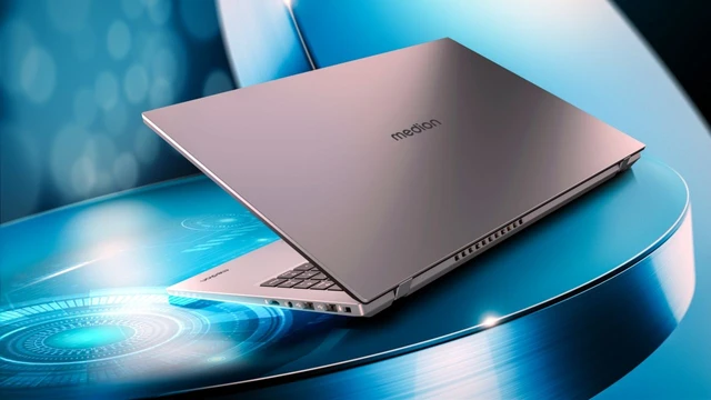 Medion e il nuovo laptop E15443 con intelligenza artificiale