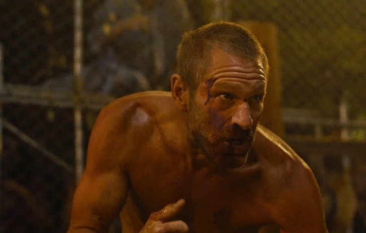 Rumble Through The Dark trailer Aaron Eckart boxa a mani nude