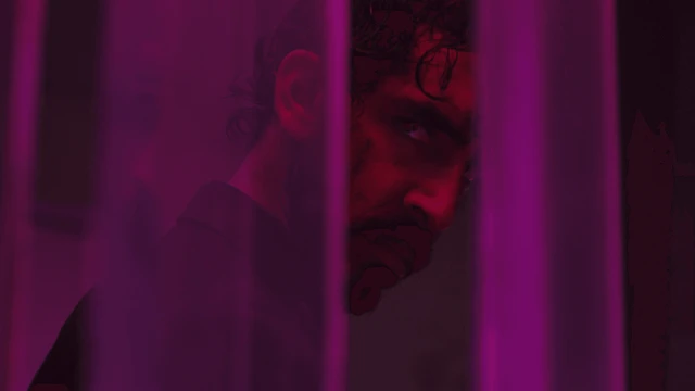 Monkey Man recensione John Wick farebbe bene a guardarsi le spalle