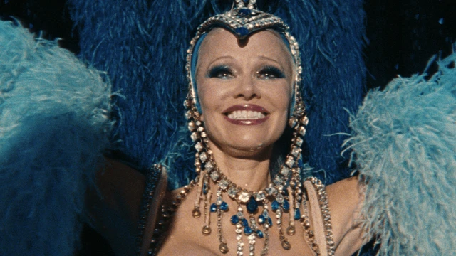 The Last Showgirl recensione Las Vegas muore Pamela Anderson rinasce